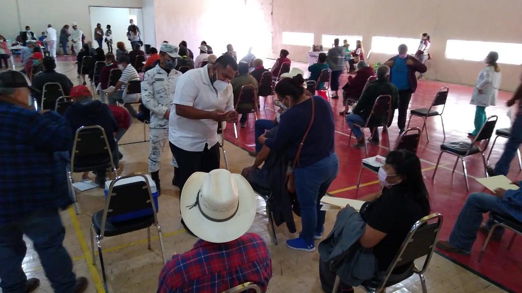 Con retraso comienza aplicación de vacuna contra el COVID en Allende. Noticias en tiempo real