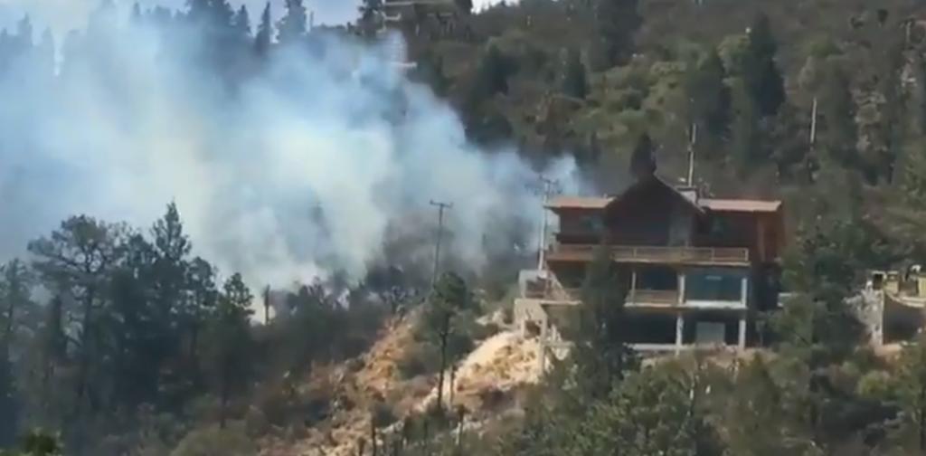 Incendio en zona de Monterreal en Sierra de Arteaga controlado al 70%. Noticias en tiempo real