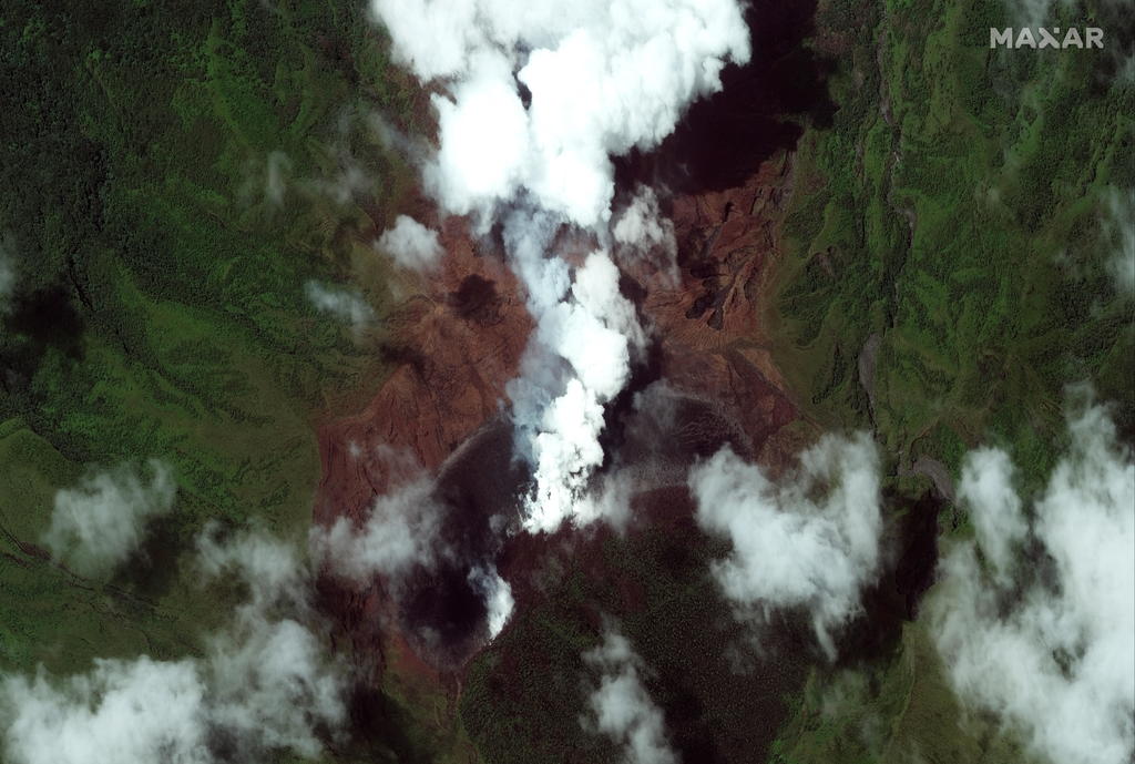 Se registra nueva erupción de volcán en San Vicente. Noticias en tiempo real