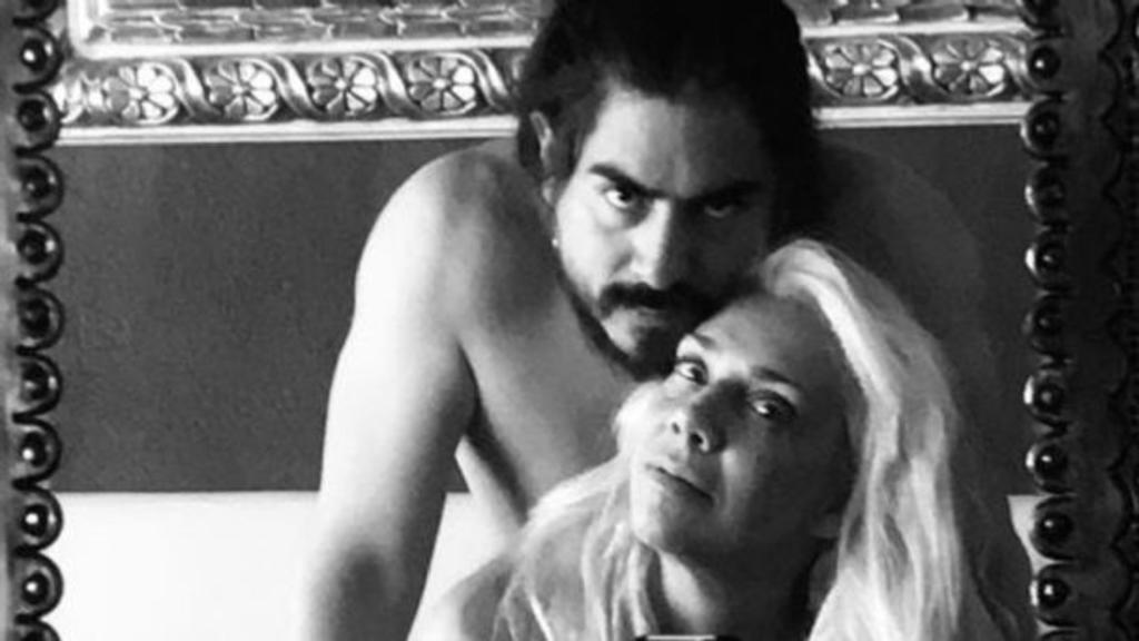 Cynthia Klitbo anuncia su separación de Rey Grupero. Noticias en tiempo real