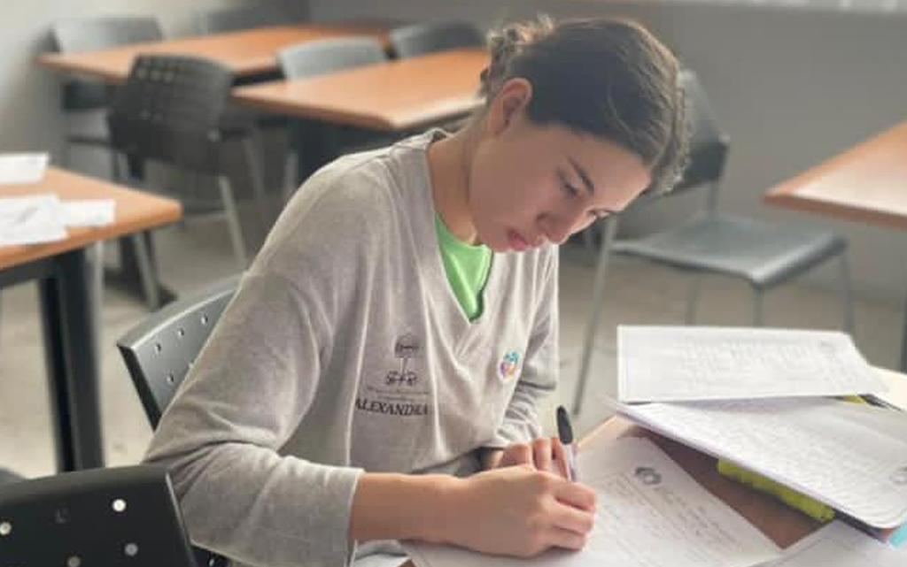 Lagunera triunfa en Olimpiada Europea Femenil de Matemáticas. Noticias en tiempo real