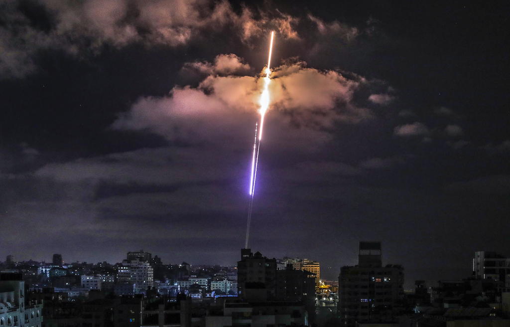 Suman dos muertos más en Israel por cohetes de Gaza. Noticias en tiempo real