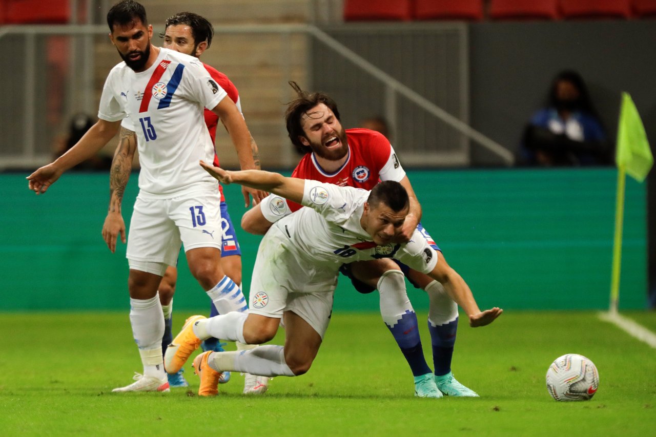 Paraguay vence a Chile y ambos van a cuartos de final, El ...