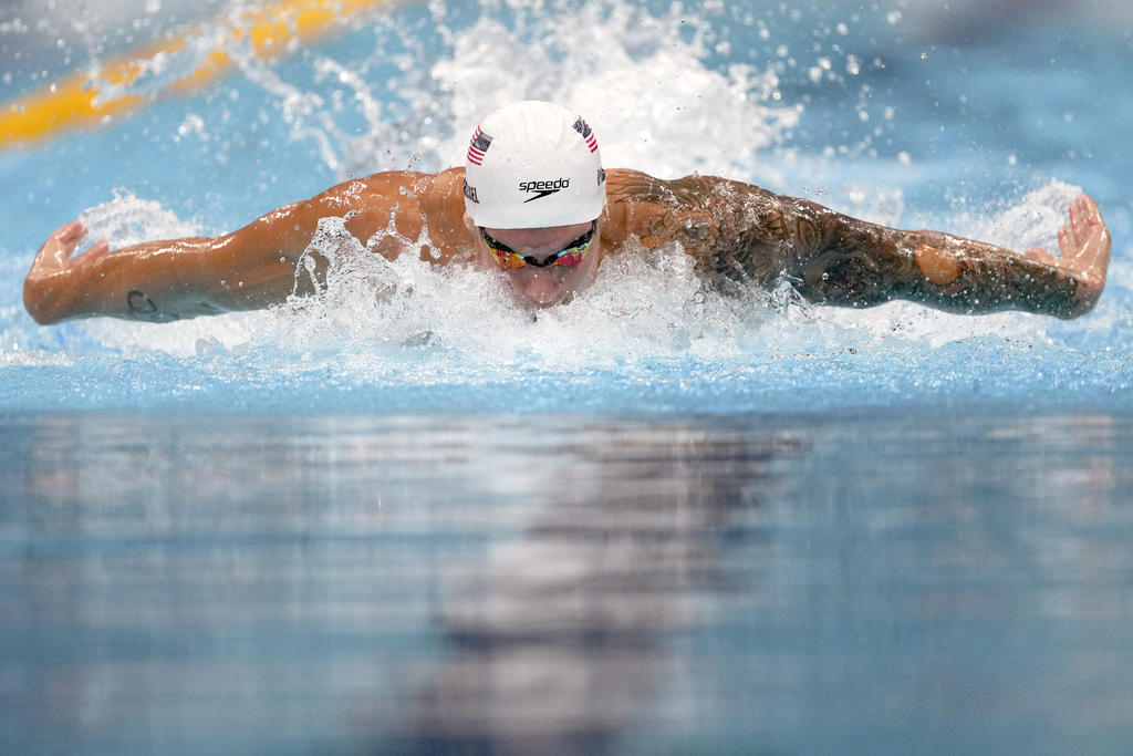 Caeleb Dressel iguala récord olímpico en 100 metros mariposa en Tokio 2020. Noticias en tiempo real
