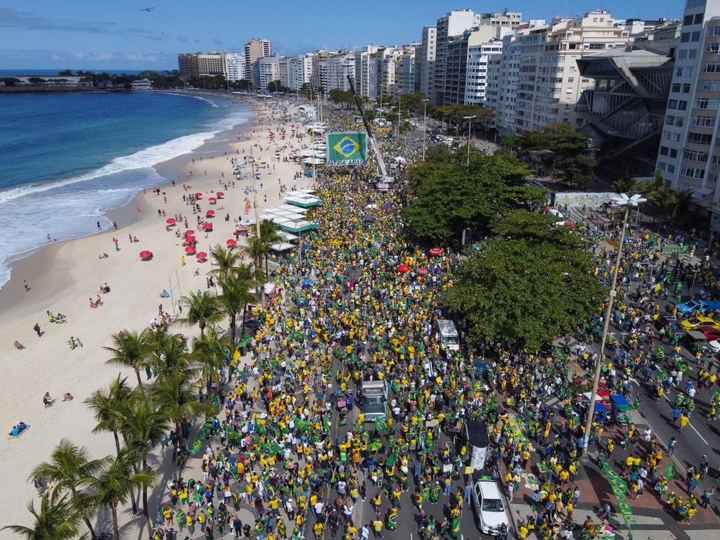 Miles de brasileños salen a la calle para manifestarse en favor del voto impreso auditable. Noticias en tiempo real