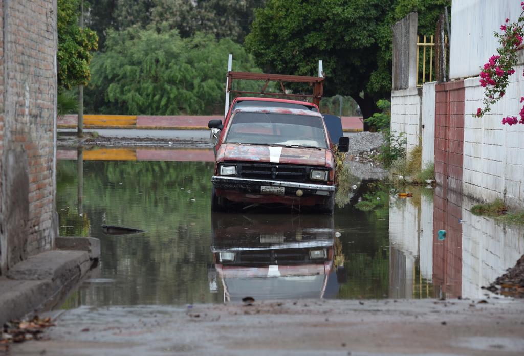 Laguna de regulación en la colonia Santiago Ramírez de Torreón alcanza 70% de su capacidad. Noticias en tiempo real