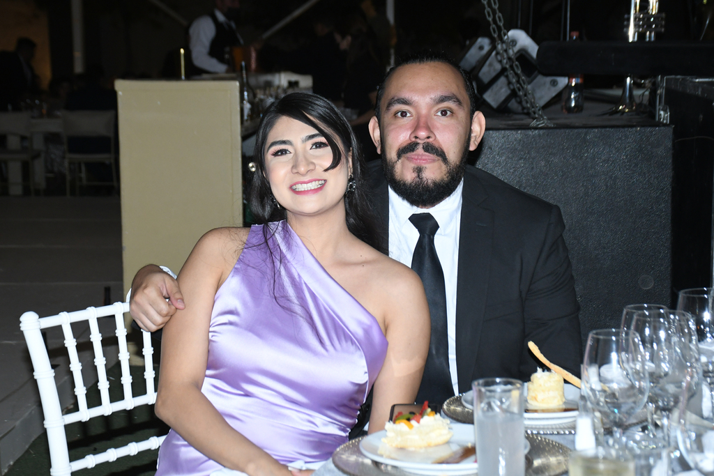 Valeria Torres y Rafael Figueroa (EL SIGLO DE TORREÓN) 
