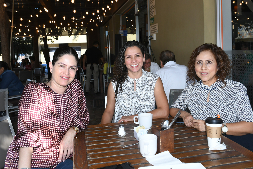 Tere Morales, Rosa Luz Vaca y Sandra Torres(EL SIGLO DE TORREÓN/FERNANDO COMPEÁN) 