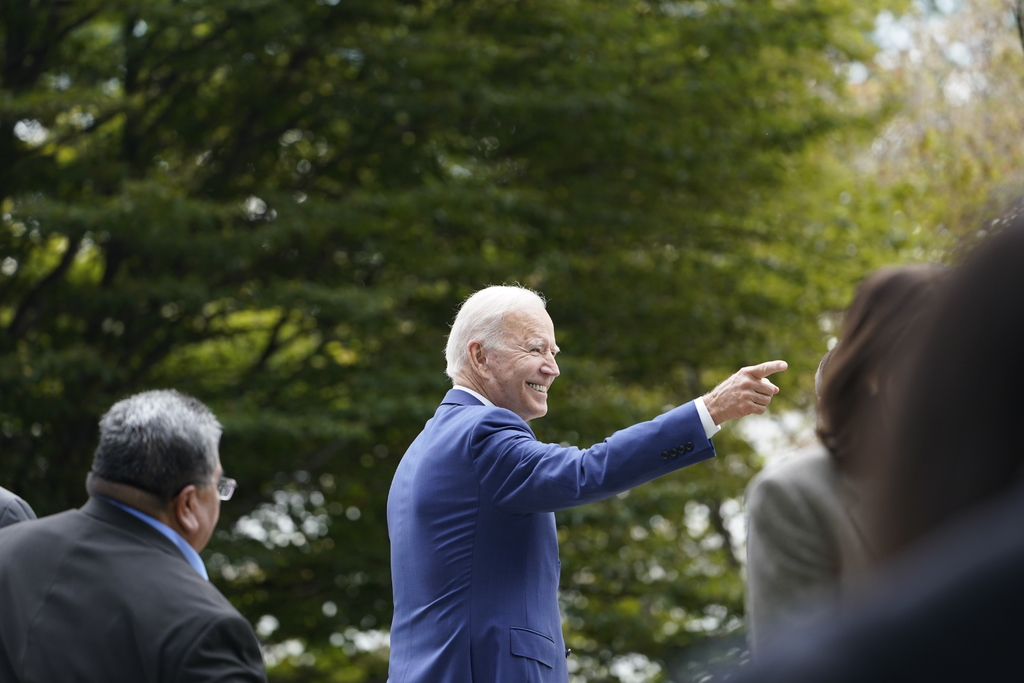 Joe Biden afirmó que EUA 'también está poniendo a prueba programas de transferencias de efectivo condicionadas en la región'. (ARCHIVO) 