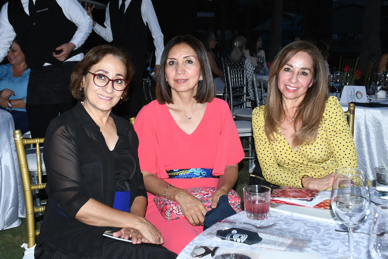 Ángeles Madrazo, Martha Hernández y Rosy Almada (EL SIGLO DE TORREÓN/FERNANDO COMPEÁN) 
