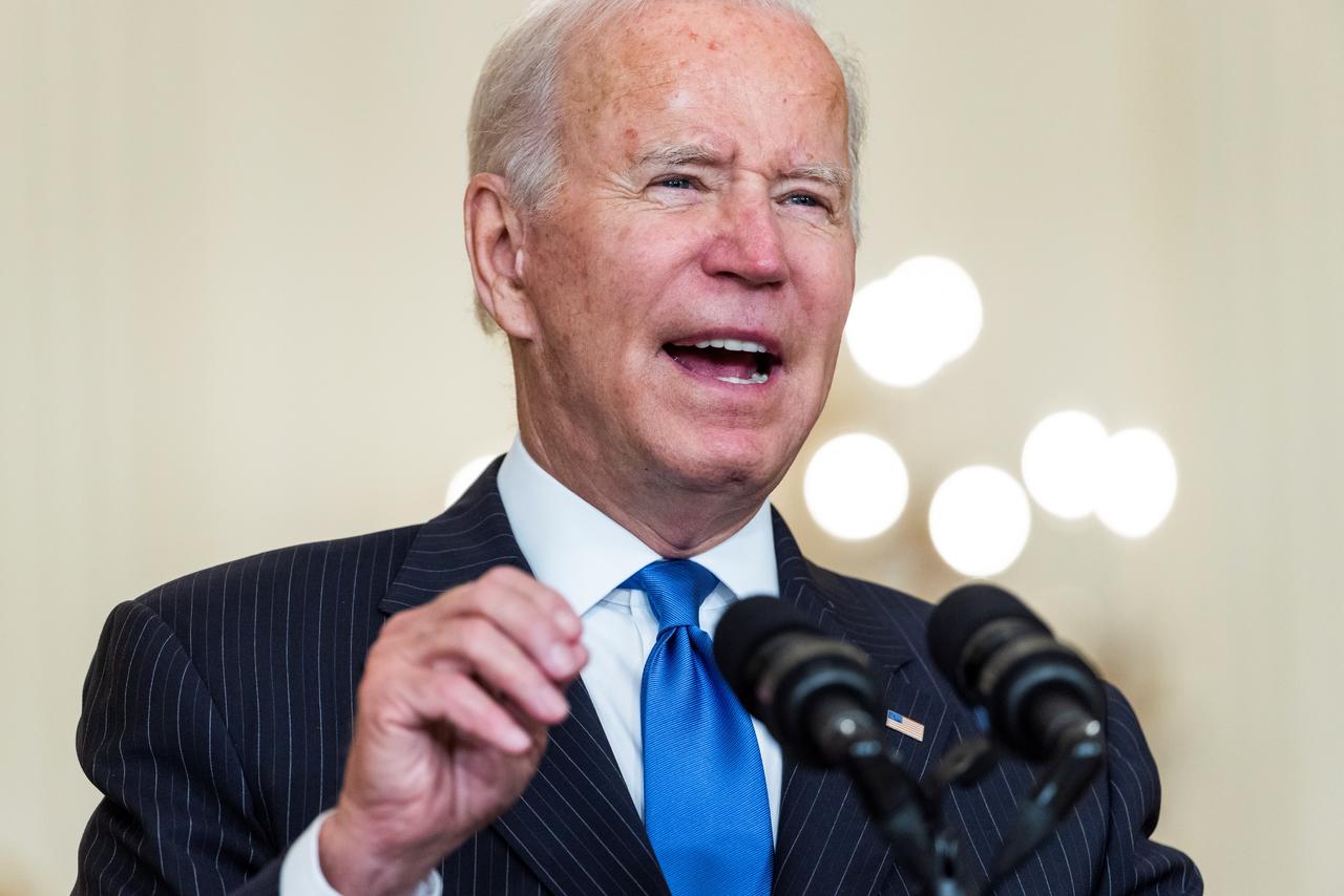 Biden planea discutir la pandemia de coronavirus, la crisis climática y la pobreza en su reunión con el pontífice. (ARCHIVO)