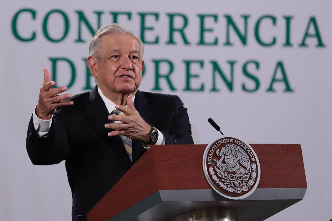 Vacunar a los menores de 12 a 17 años, como lo ordenó el Juzgado Séptimo de Distrito del Estado de México, no es cosa juzgada, reviró el presidente Andrés Manuel López Obrador. (ARCHIVO) 
