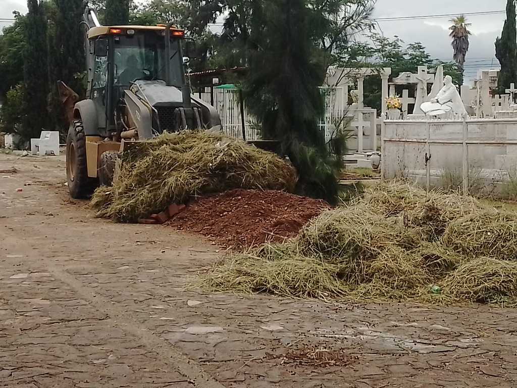 En Durango retiran 150 toneladas de basura de panteones. Noticias en tiempo real