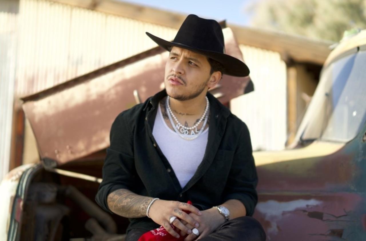 Narcos amenazan de muerte a Christian Nodal para que cancele concierto
