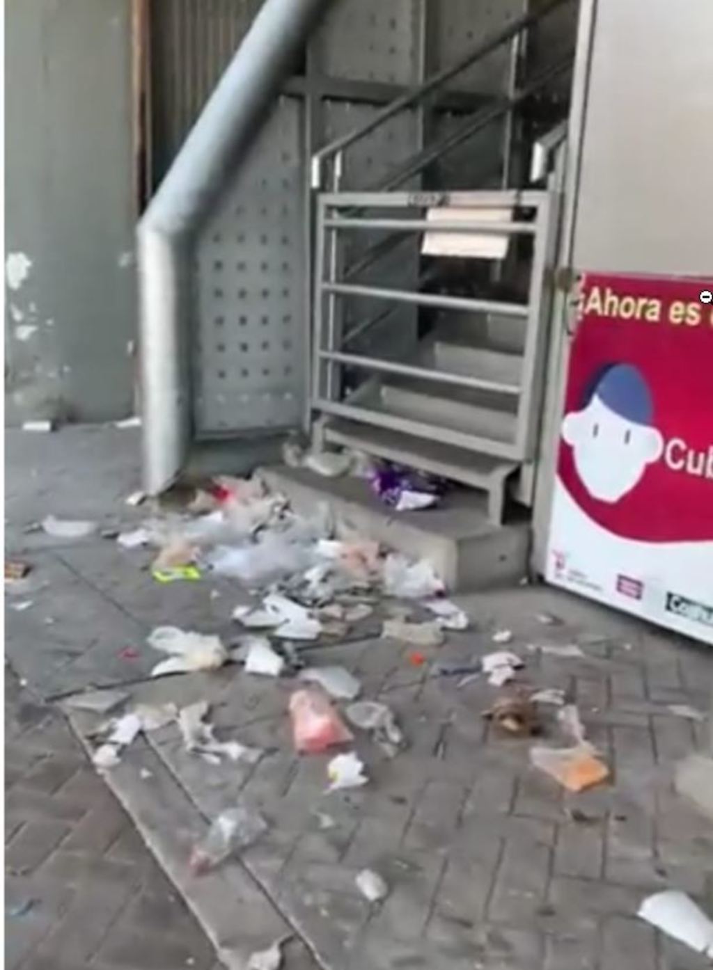 Visitantes dejan basura en el teleférico de Torreón. Noticias en tiempo real