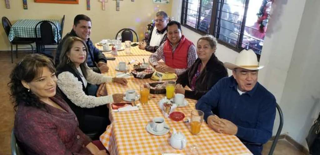 Aspirantes a la alcaldía se reúnen en Ciudad Lerdo. Noticias en tiempo real