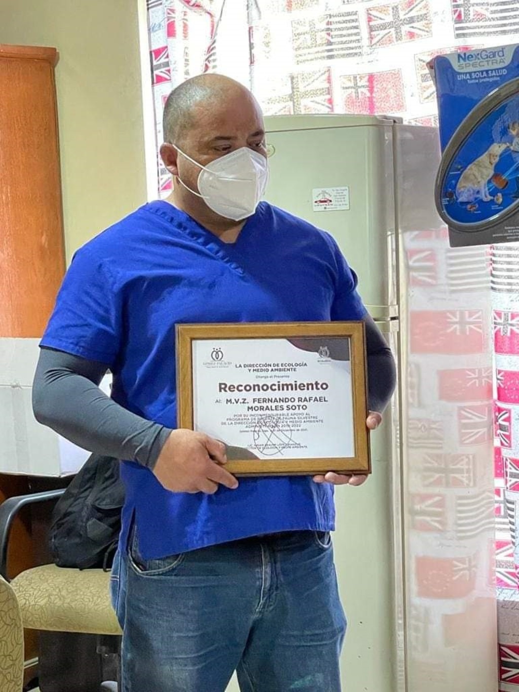Ayuntamiento de Gómez Palacio reconoce a médico por rescate de fauna