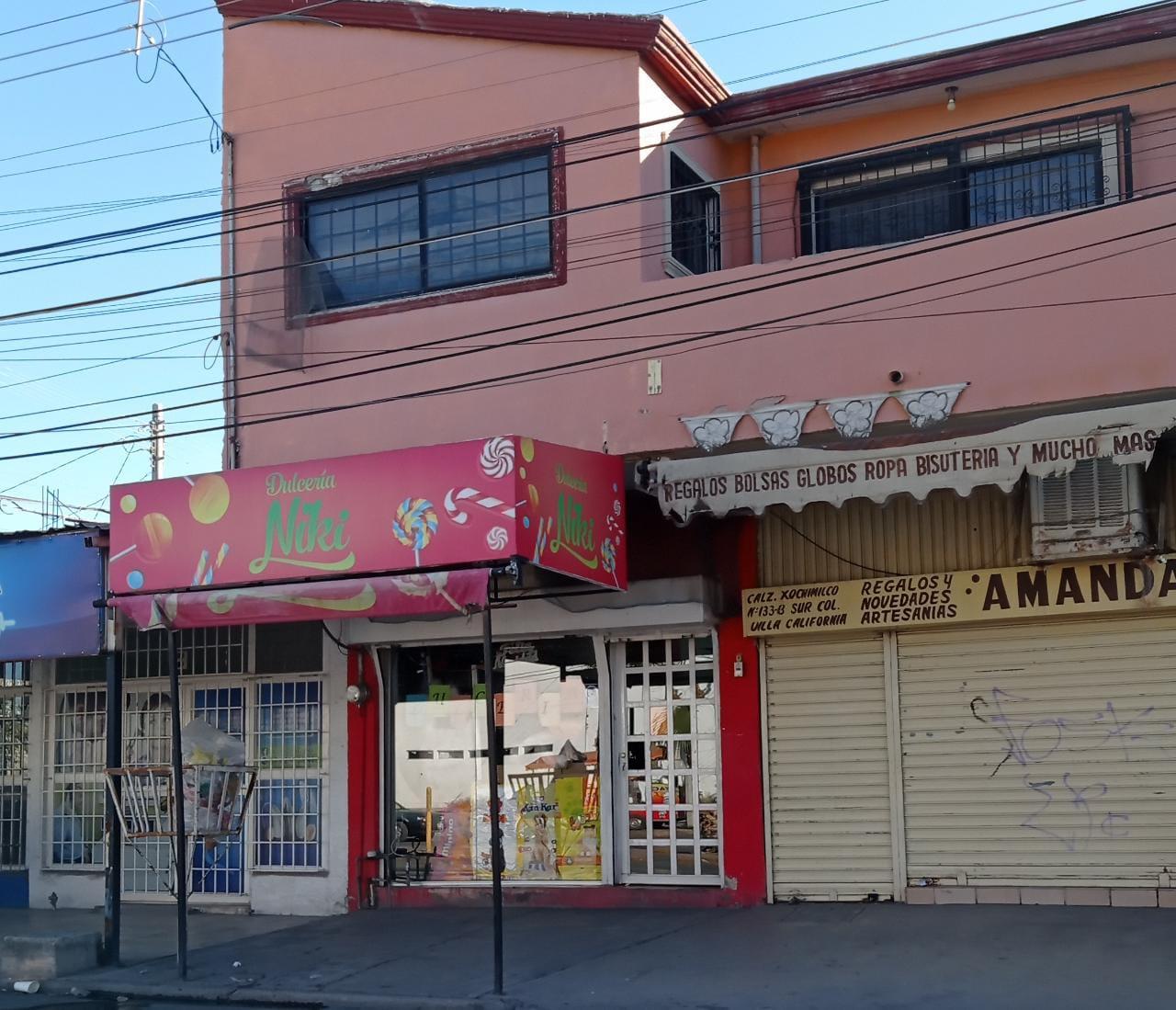 Sujetos armados asaltan dulcería en colonia Nueva California de Torreón
