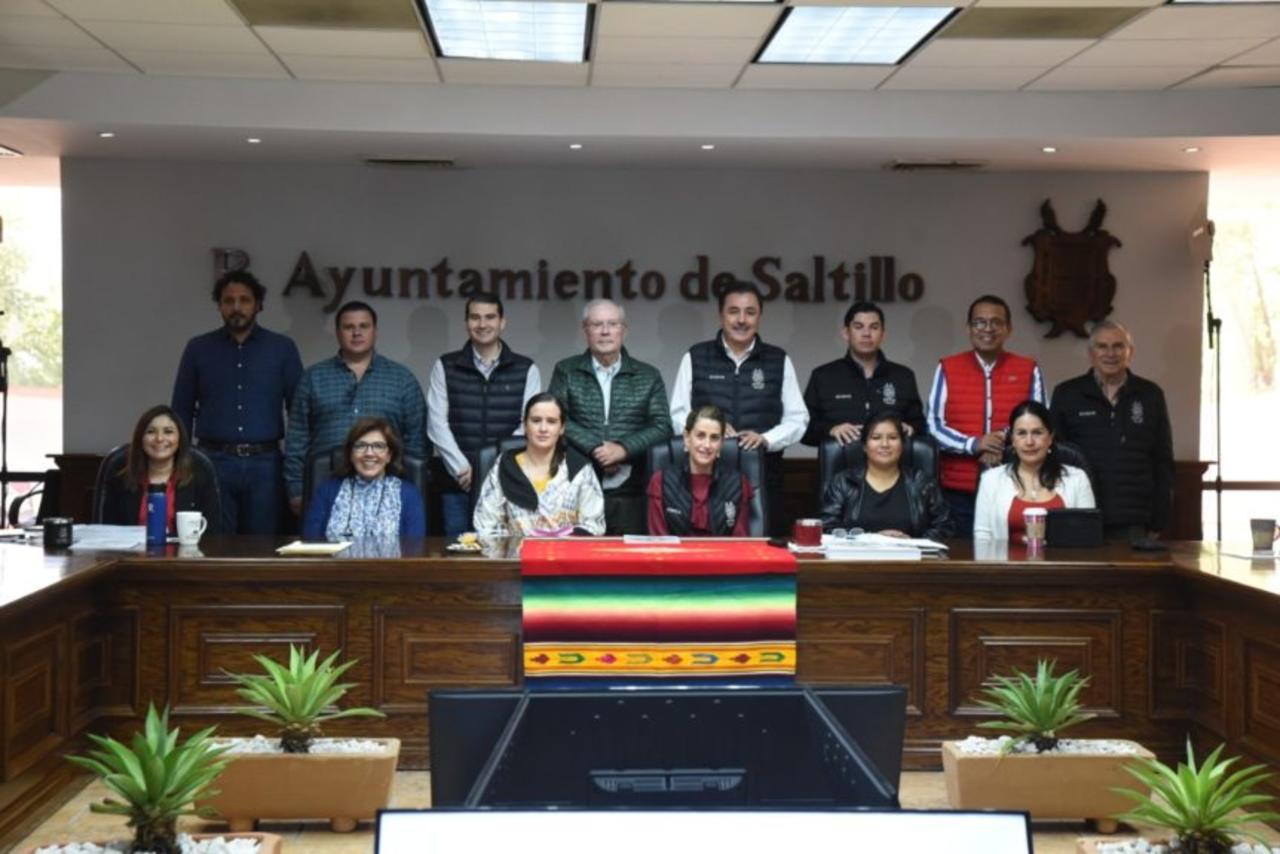 Comparecen directores municipales ante todas las fracciones edilicias en Saltillo