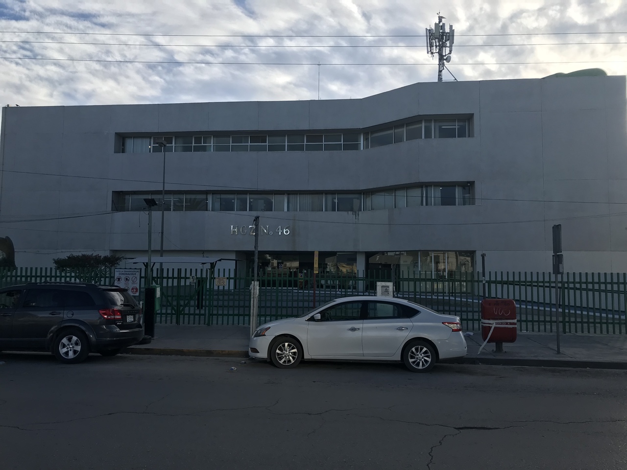 Hombre se quita la vida dentro de hospital en Gómez Palacio