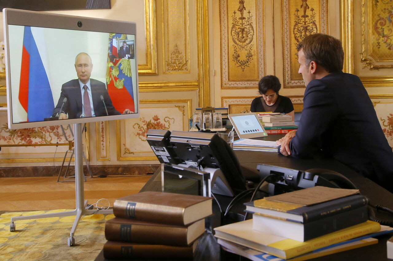 Emmanuel Macron y Vladimir Putin mantienen desacuerdos pero continuarán el diálogo. Noticias en tiempo real