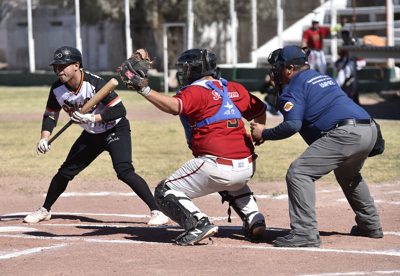 Abren fuego en la final de Liga Mayor de Beisbol de La Laguna. Noticias en tiempo real
