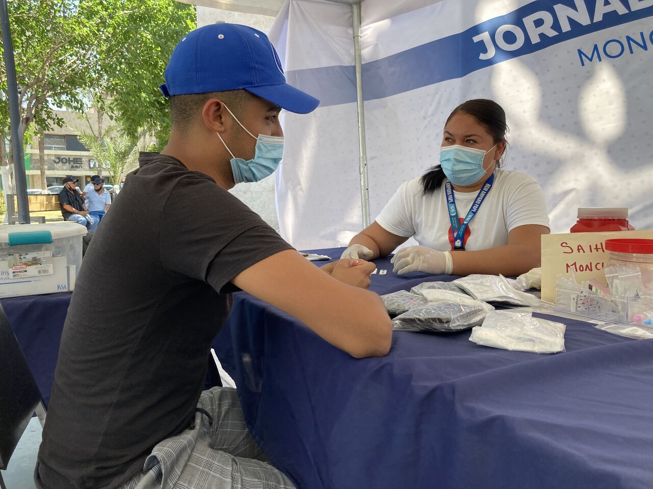 Realizan pruebas de VIH gratis en campaña de salud en Monclova