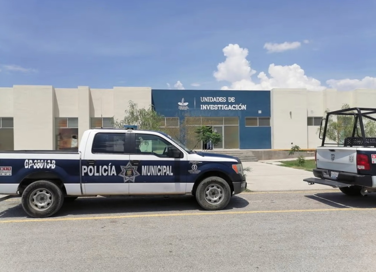 Volcadura deja dos personas fallecidas en San Juan de Guadalupe