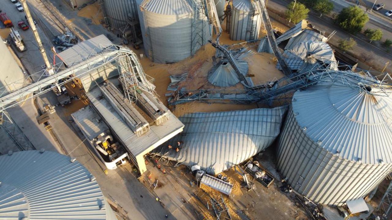 Indaga Fiscalía estatal derrumbe de silos en Torreón