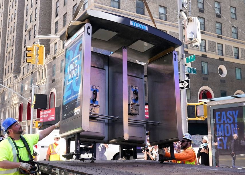Retiran la última cabina telefónica que quedaba en Nueva York 