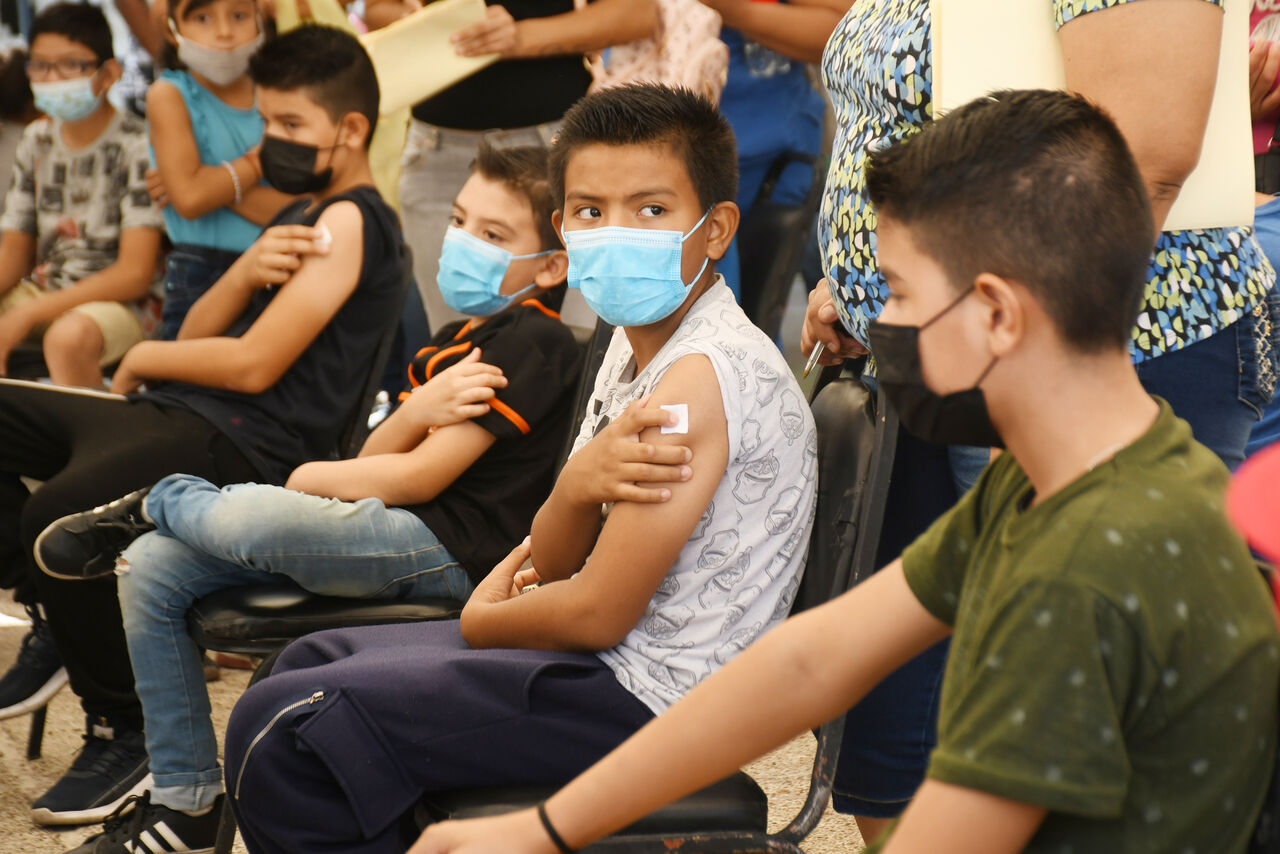 Sin fecha, vacunación antiCOVID para menores de 5 a 11 años en región Centro. Noticias en tiempo real