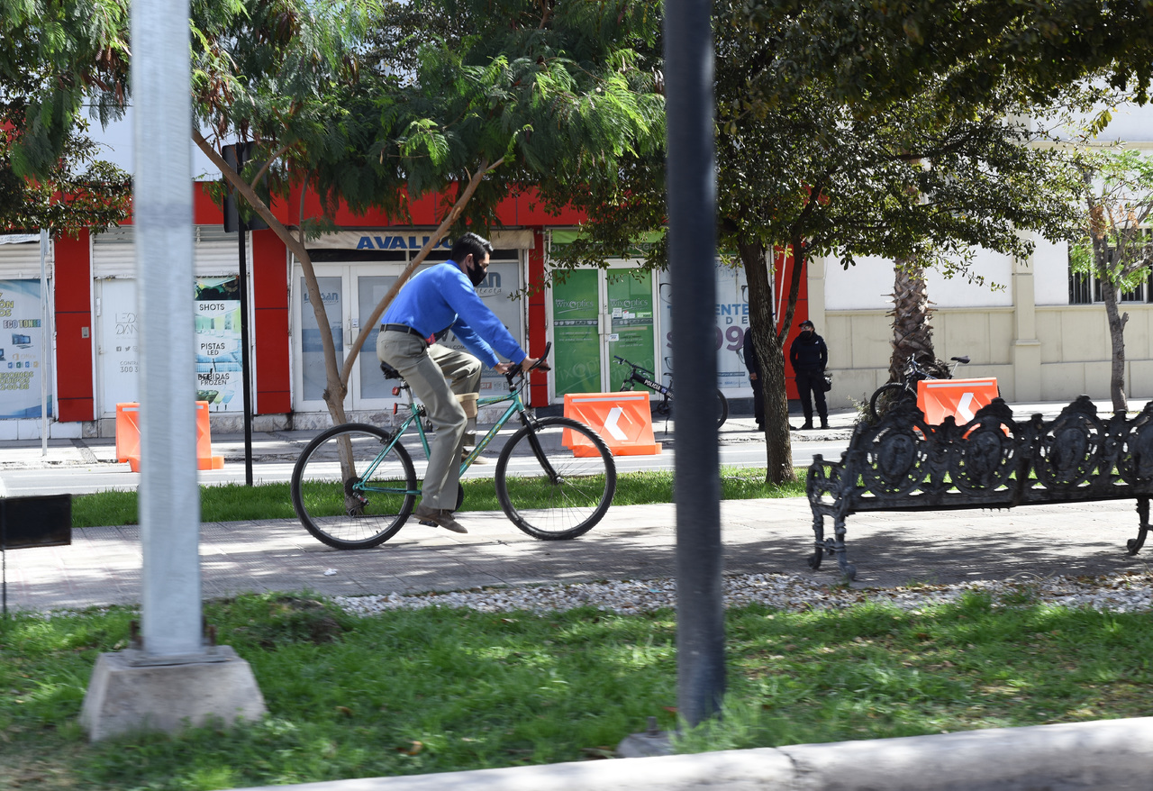 Plantean convivencia de ciclovía y peatones en la calzada Colón de Torreón