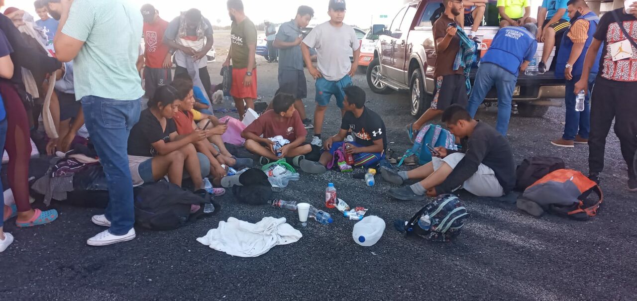 Otra caravana de migrantes llega a Monclova. Noticias en tiempo real