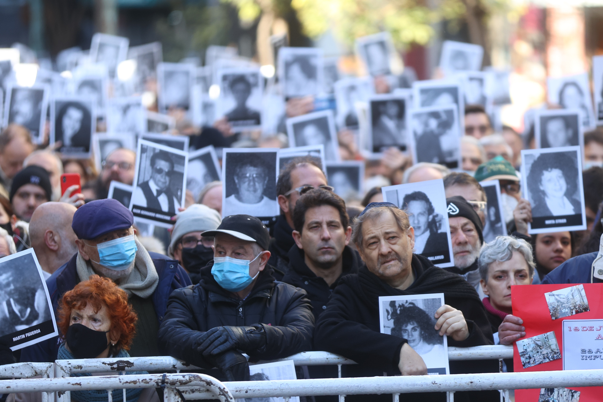 Investigación del Mossad desvincula a Irán de atentados de Hezbolá en Argentina. Noticias en tiempo real