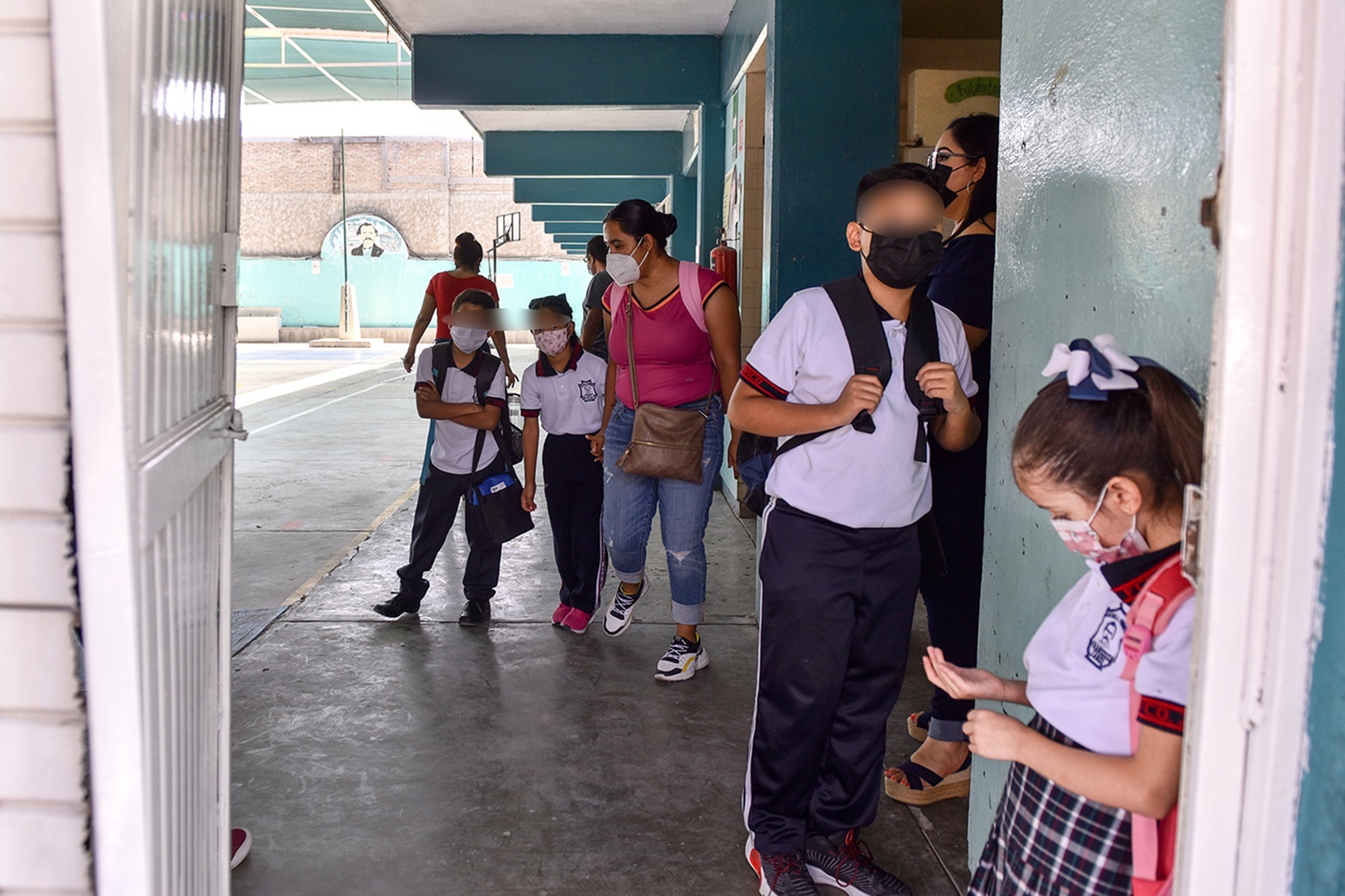 Alumnos de Coahuila regresan a las aulas con el 100% de clases presenciales. Noticias en tiempo real