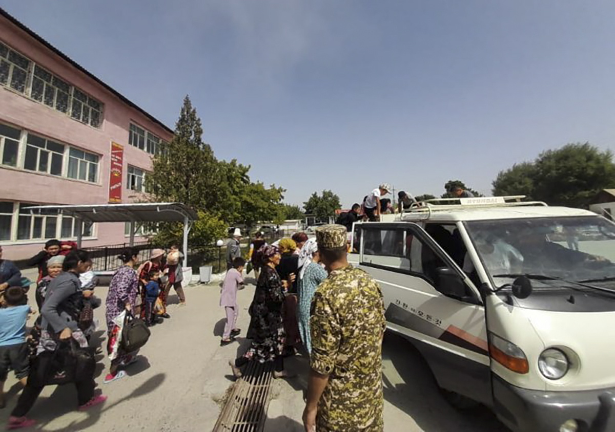 Kirguistán acusa a fuerzas armadas de Tayikistán de ocupar aldeas suyas en frontera. Noticias en tiempo real