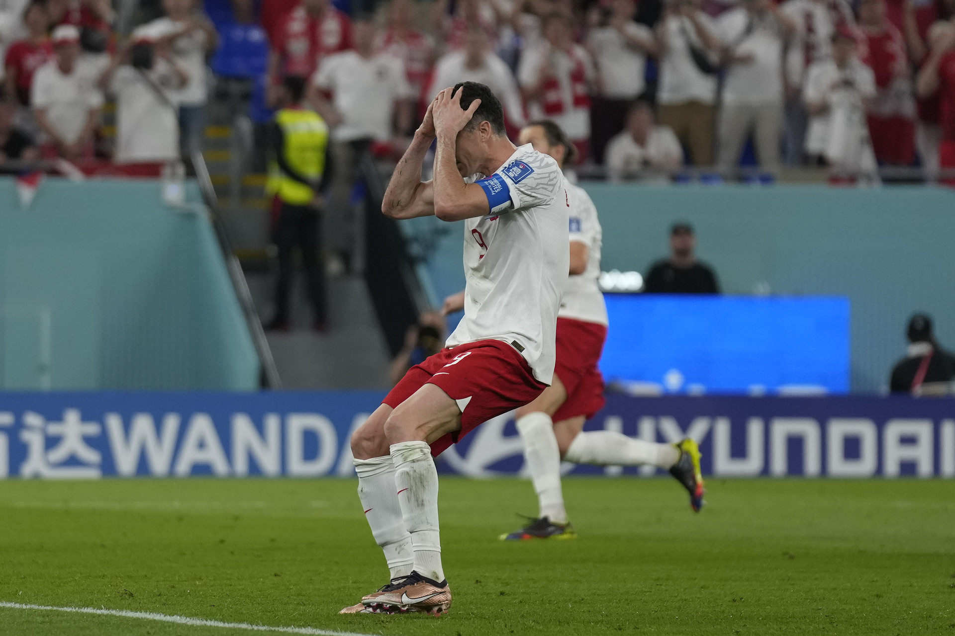 Robert Lewandowski sigue sin puntería en un Mundial. Noticias en tiempo real
