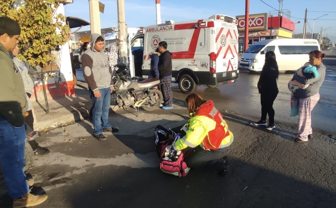 Embiste a motociclista y huye del lugar en Ramos Arizpe. Noticias en tiempo real