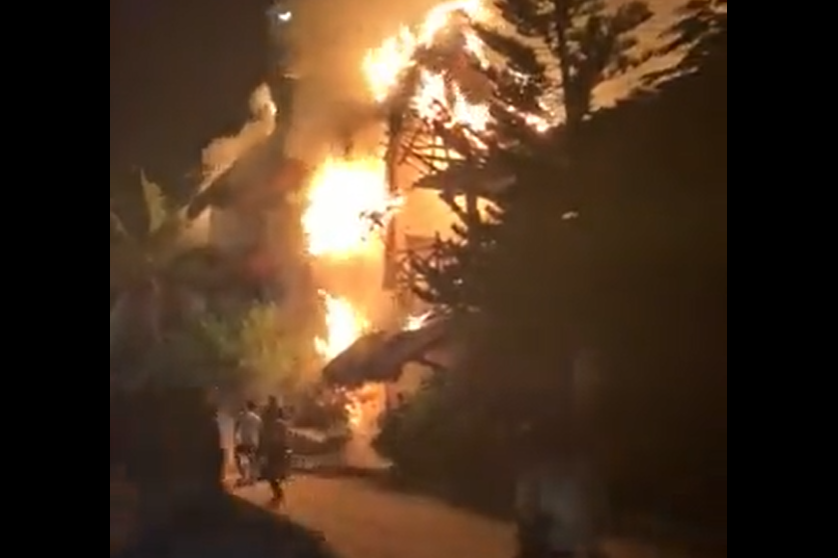 VIDEO: Se incendian hoteles en isla Holbox de Quintana Roo. Noticias en tiempo real