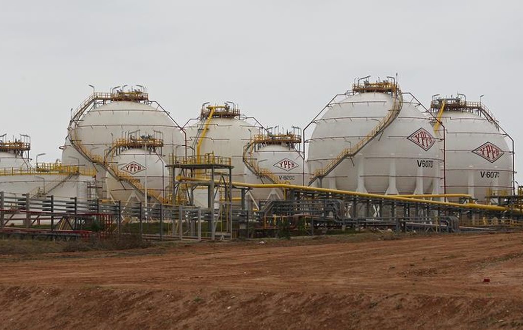 Bolivia recauda 3 mil 27 millones de dólares por venta de gas a Brasil y Argentina. Noticias en tiempo real