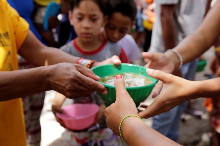 España reclama en Foro de Berlín a no usar la alimentación como arma de guerra. Noticias en tiempo real