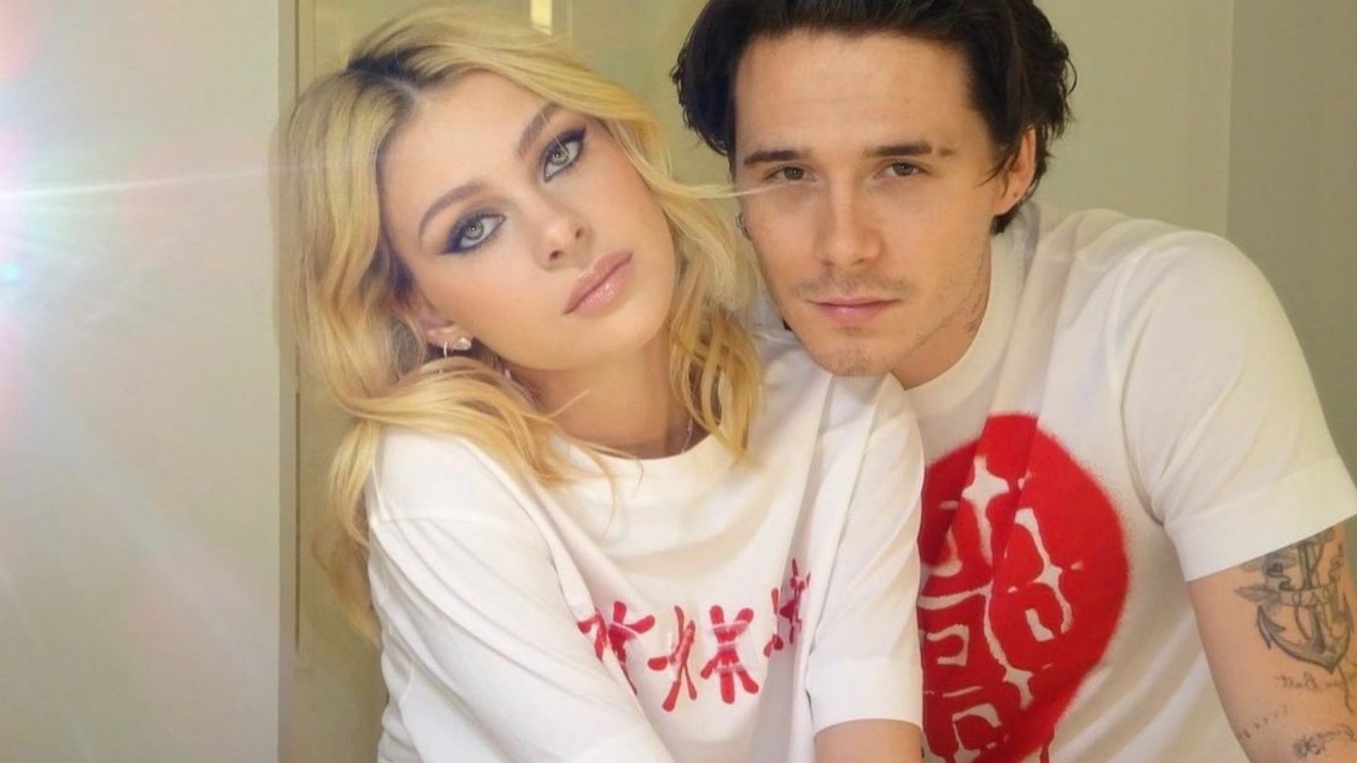 Brooklyn Beckham sigue los pasos de Nodal y se tatúa en honor a su esposa Nicola Peltz. Noticias en tiempo real