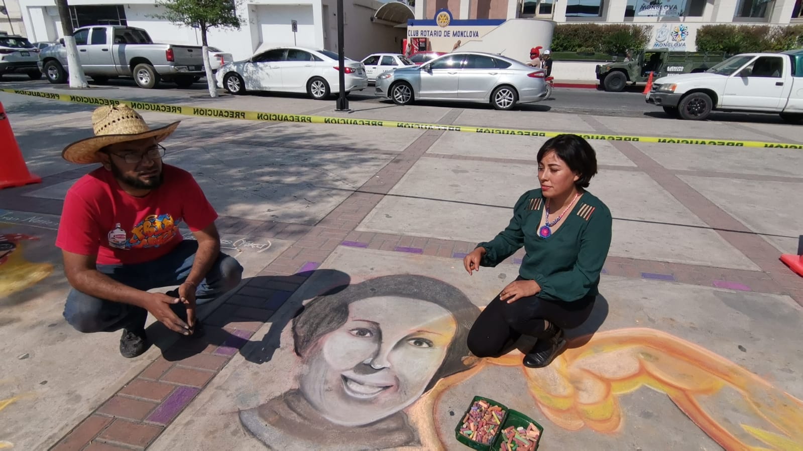 Artistas urbanos con arte callejero conmemoran Día de la Mujer en Monclova. Noticias en tiempo real