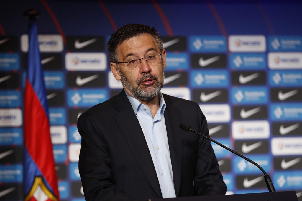 Fiscal denuncia a Bartomeu y Rosell por pagos a exdirigente arbitral para favorecer al Barcelona . Noticias en tiempo real