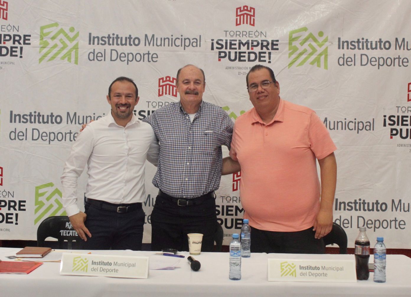 Jugarán Torneo Masivo de voleibol en Plaza Mayor. Noticias en tiempo real