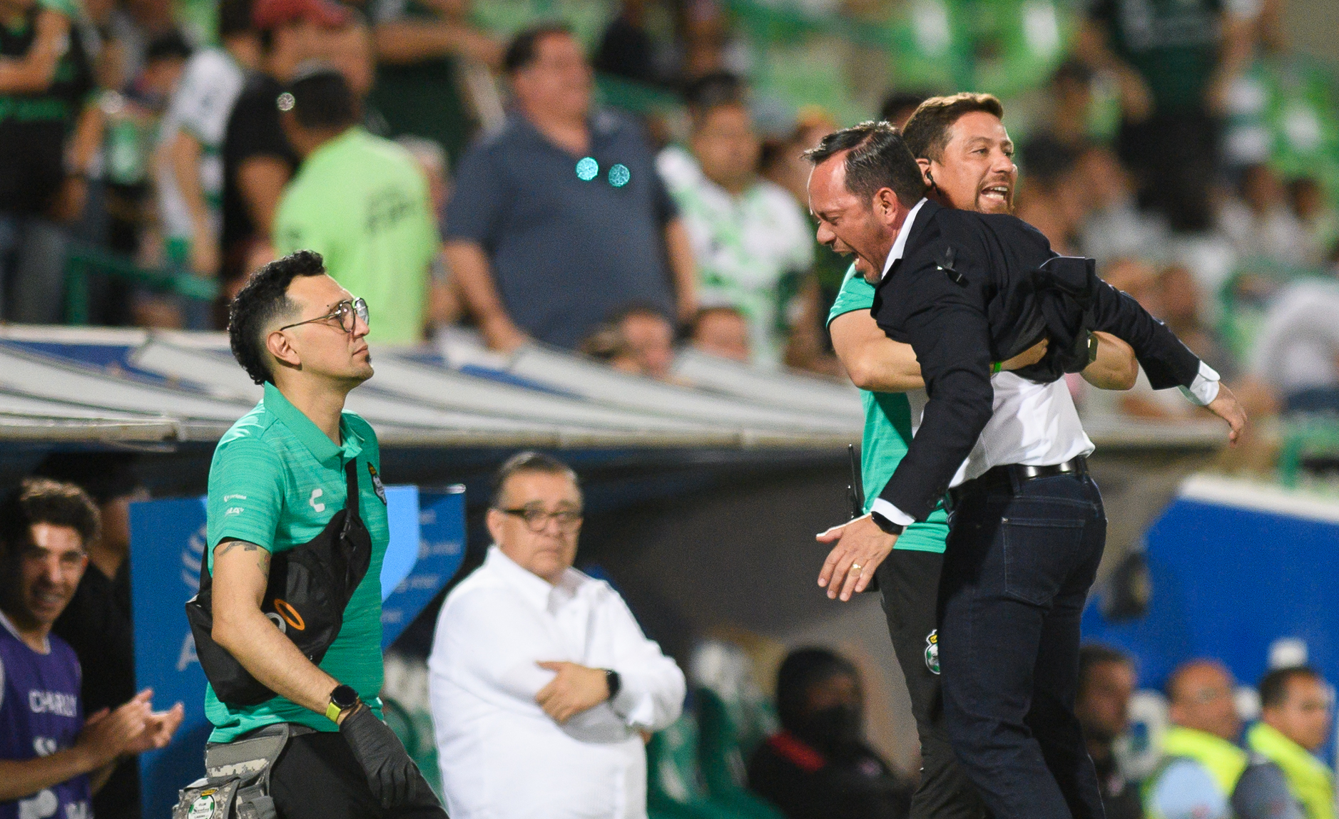 Sufre Santos Laguna, pero derrota en el Corona a los Xolos de Tijuana . Noticias en tiempo real