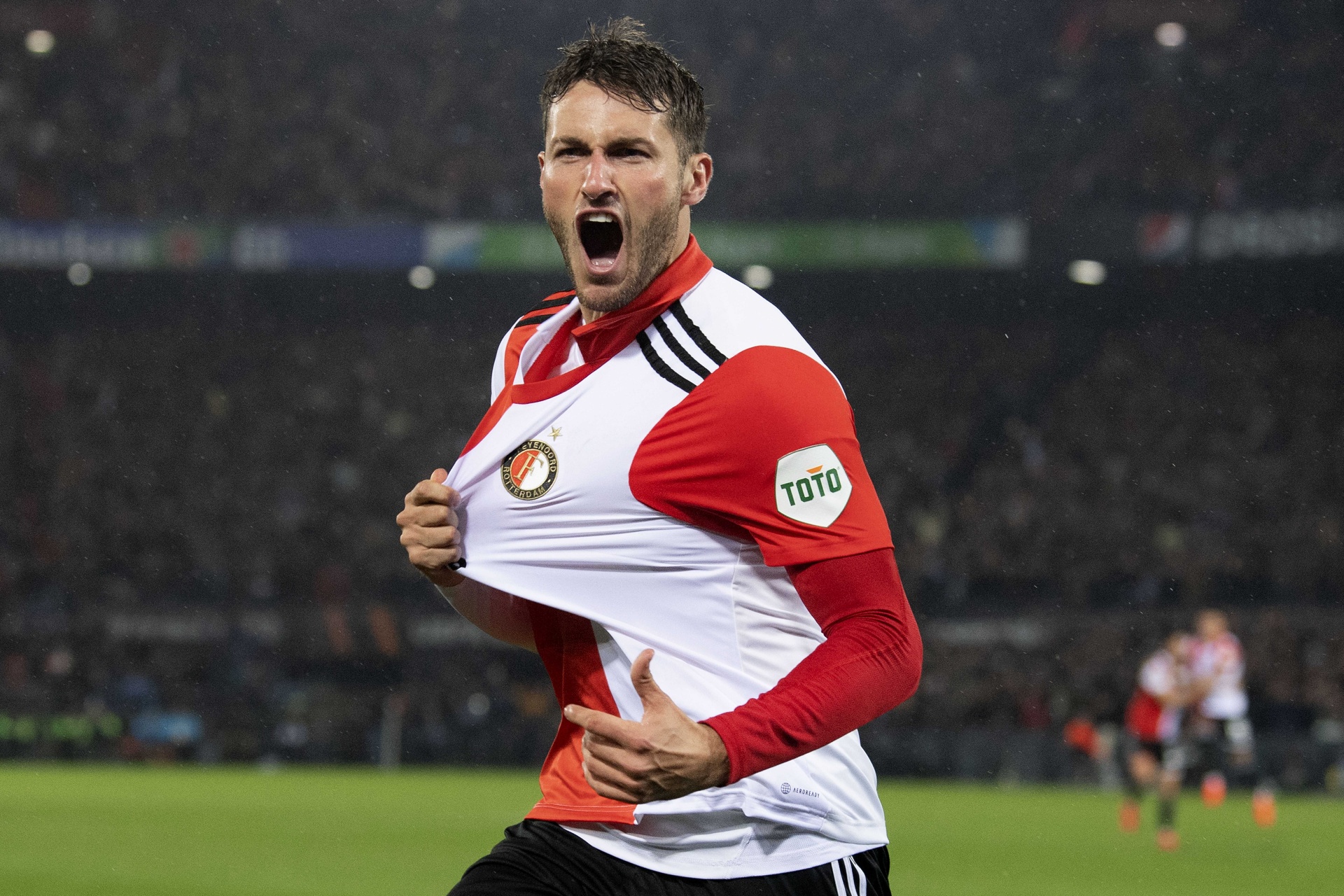 Santiago Giménez y Feyenoord buscan boleto a los cuartos de final de Europa League  . Noticias en tiempo real