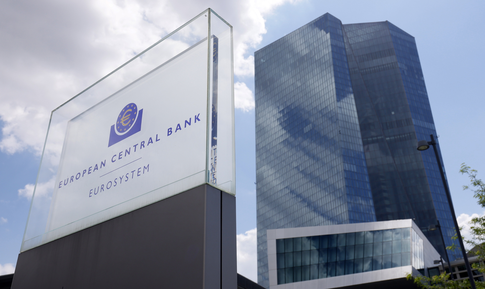 BCE elogia intervención suiza a favor de la estabilidad financiera. Noticias en tiempo real