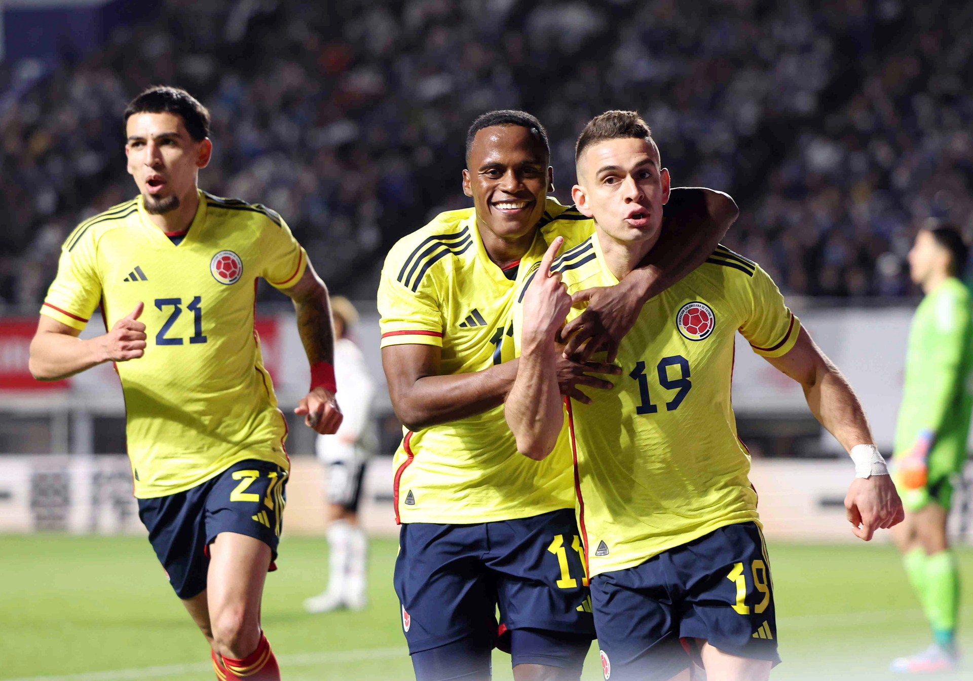  Santos Borré firma la remontada de Colombia ante Japón. Noticias en tiempo real