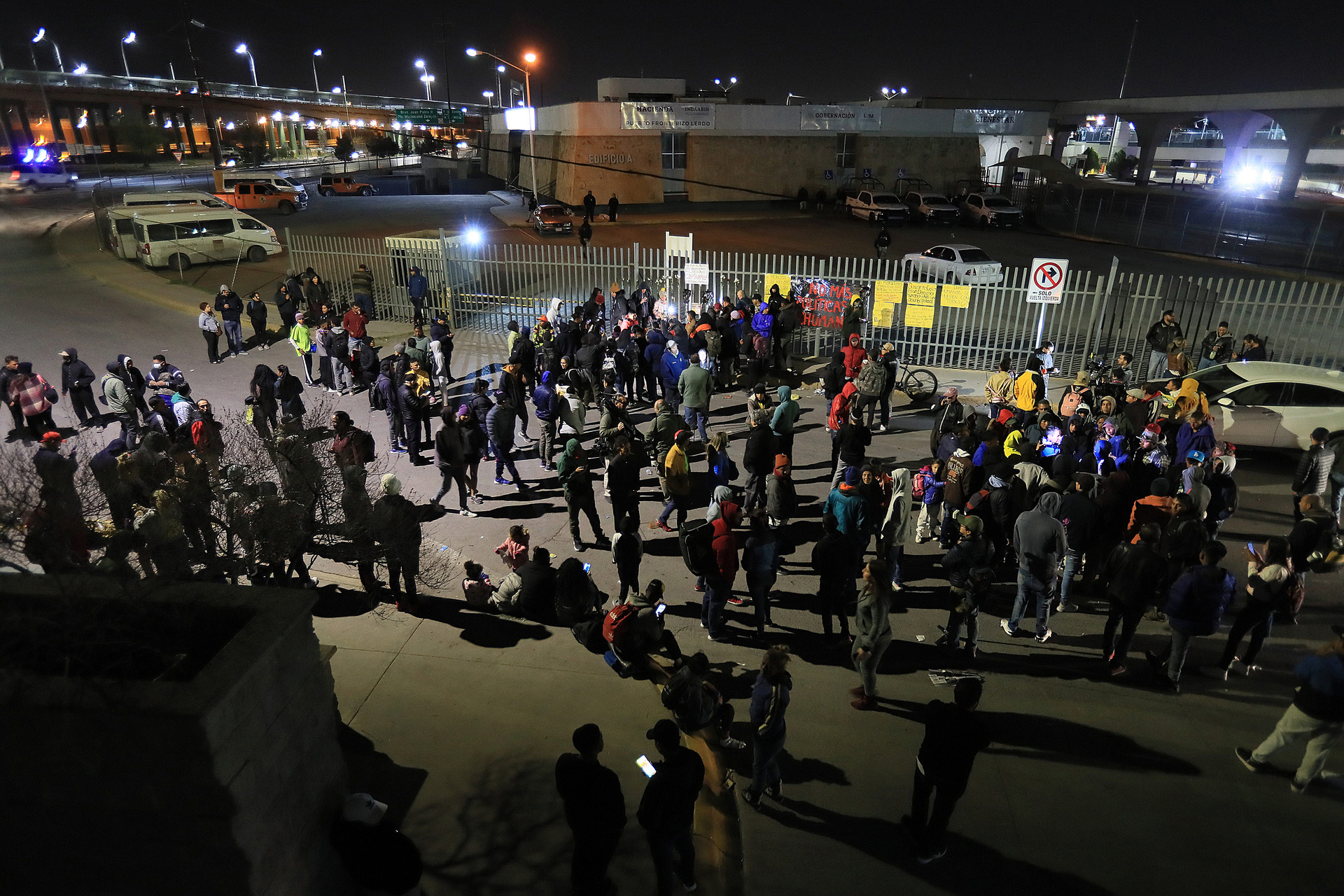 Migrantes exigen justicia en Ciudad Juárez previo a visita de AMLO. Noticias en tiempo real